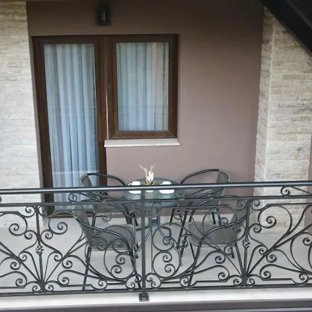 Vujic Tara Aparthotel Kaludjerske Bare